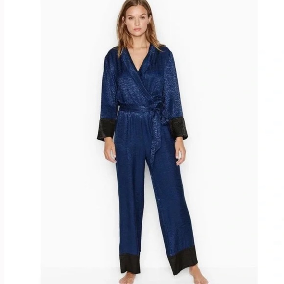 Victoria's Secret Other - VICTORIA’S SECRET Printed Zebra Jumpsuit Tie Waist Pajama Loungewear XS